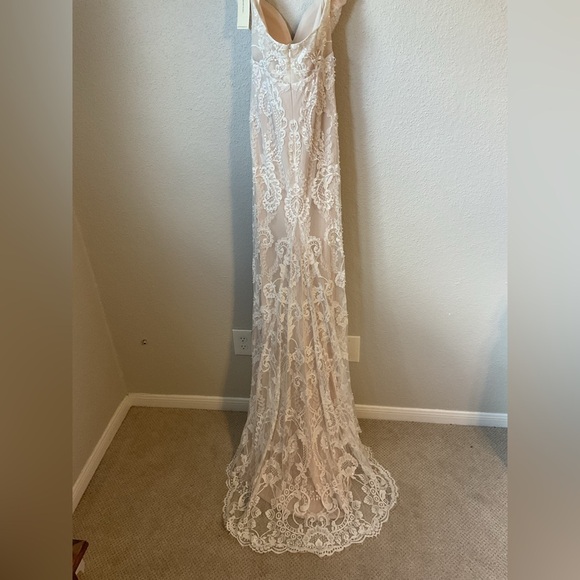 NWT Chic Nostalgia Bailey Ivory Blush Mermaid Wedding Dress Size 6 - Picture 6 of 16